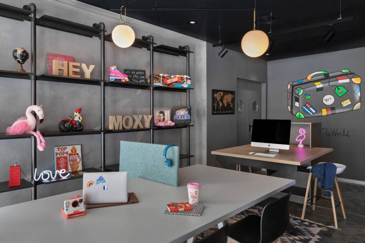 Moxy Bucharest Old Town Hotell Exteriör bild